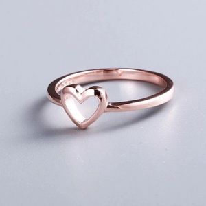 A New dainty Heart Ring